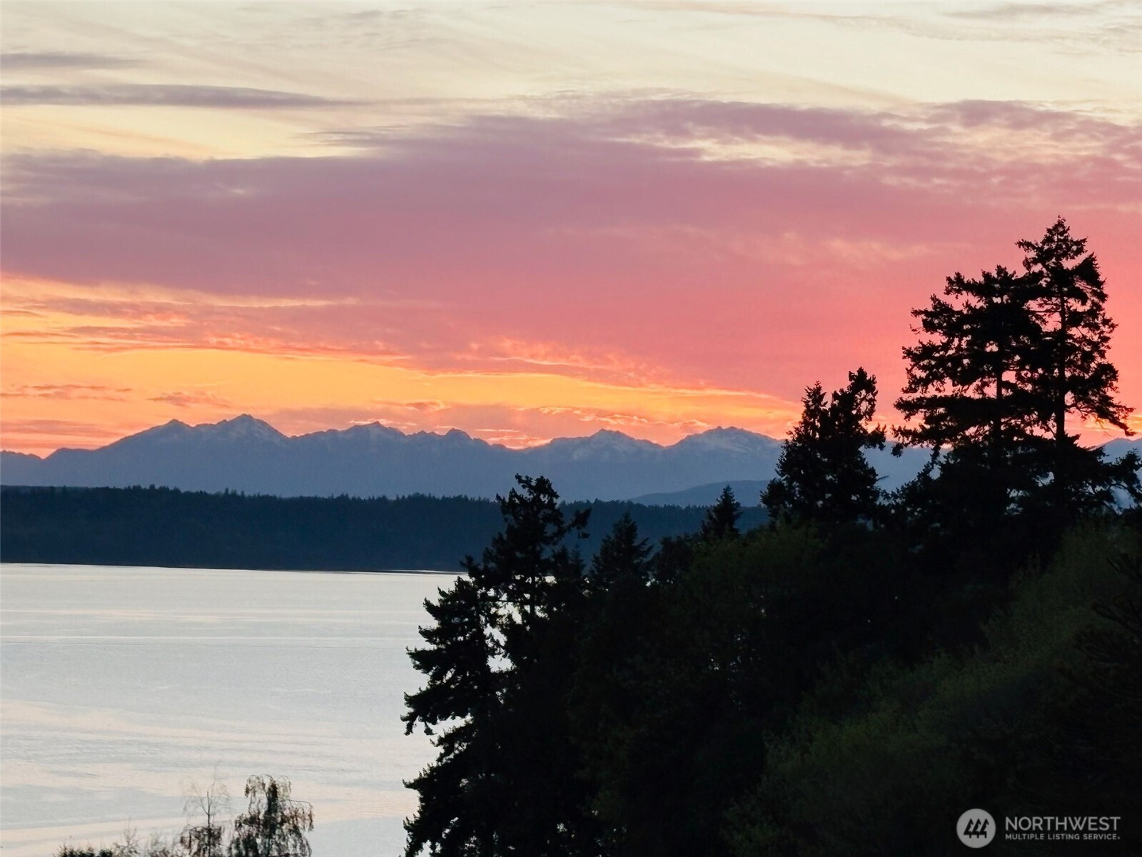1401 SW 137th Street , Burien, WA 98166-1050