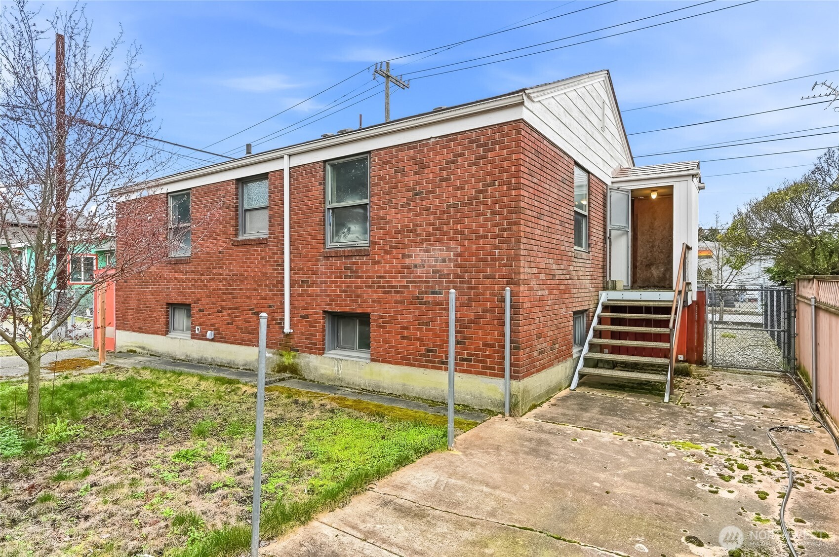 9017 14th Avenue S, Seattle, WA 98108