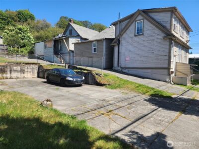 1637 CENTER Street , Tacoma, WA 98409 - Photo 6