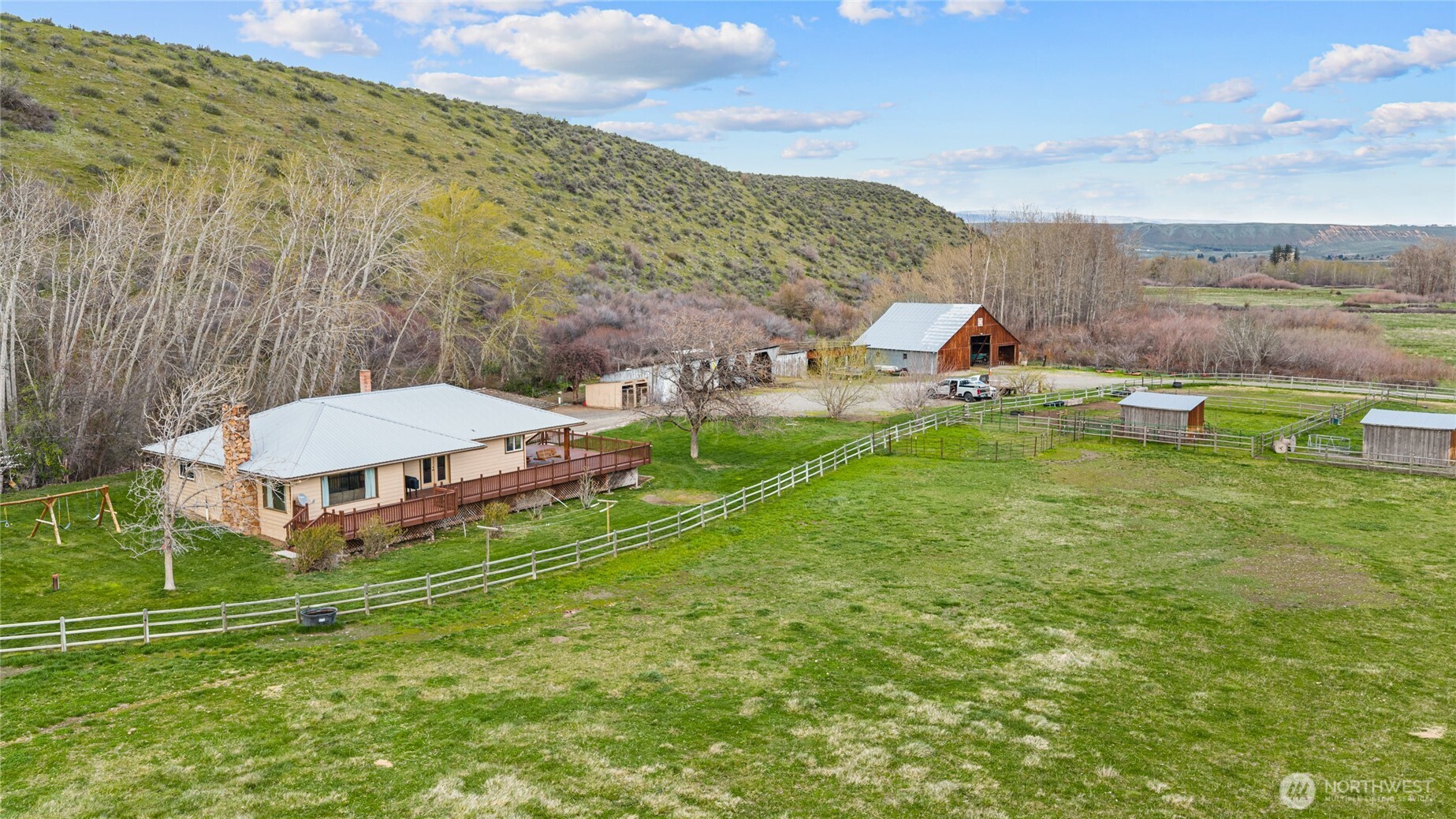 3661 E Taneum Road , Thorp, WA 98946
