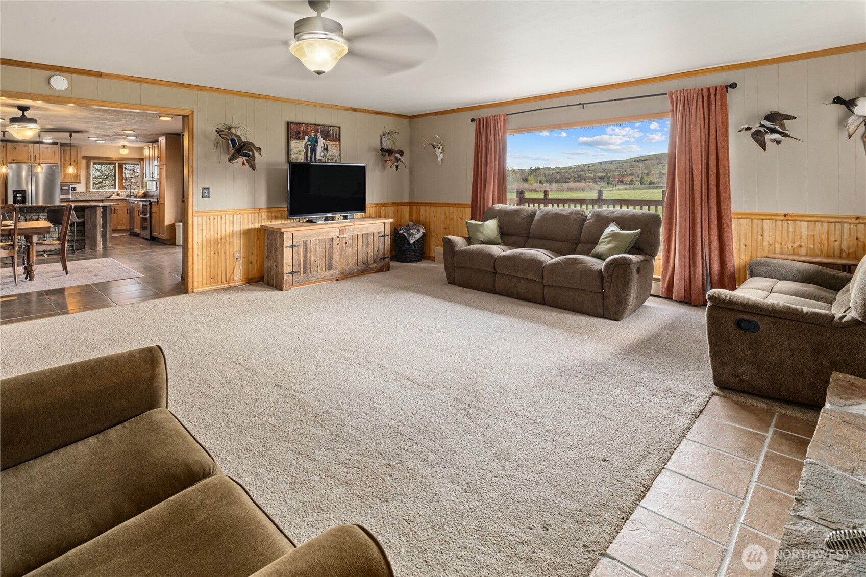 3661 E Taneum Road , Thorp, WA 98946