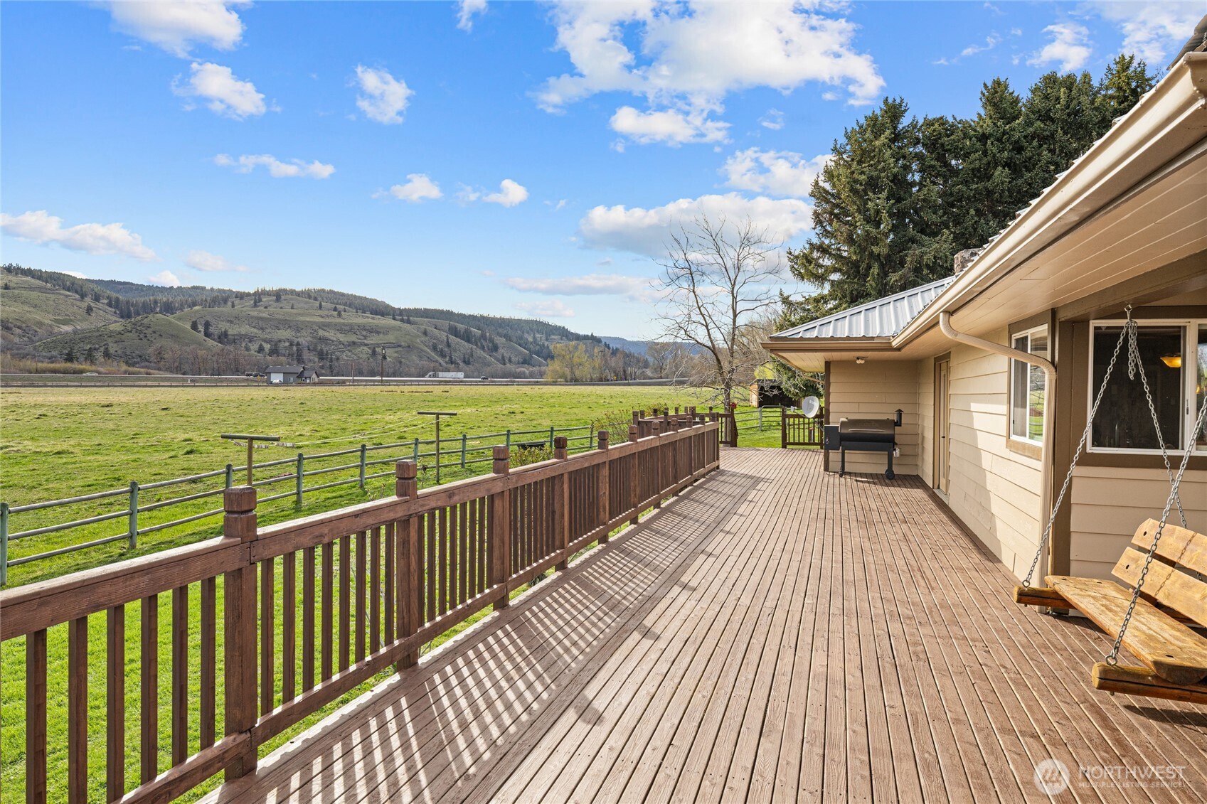 3661 E Taneum Road , Thorp, WA 98946
