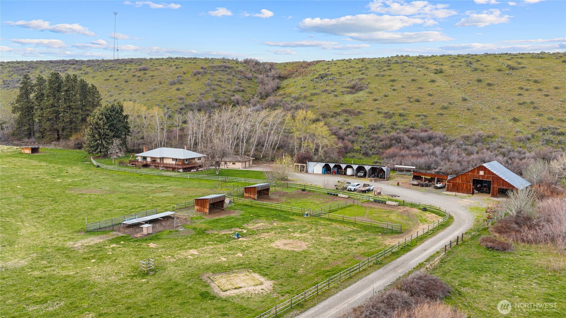 3661 E Taneum Road , Thorp, WA 98946