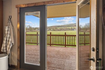 3661 E Taneum Road , Thorp, WA 98946 - Photo 9
