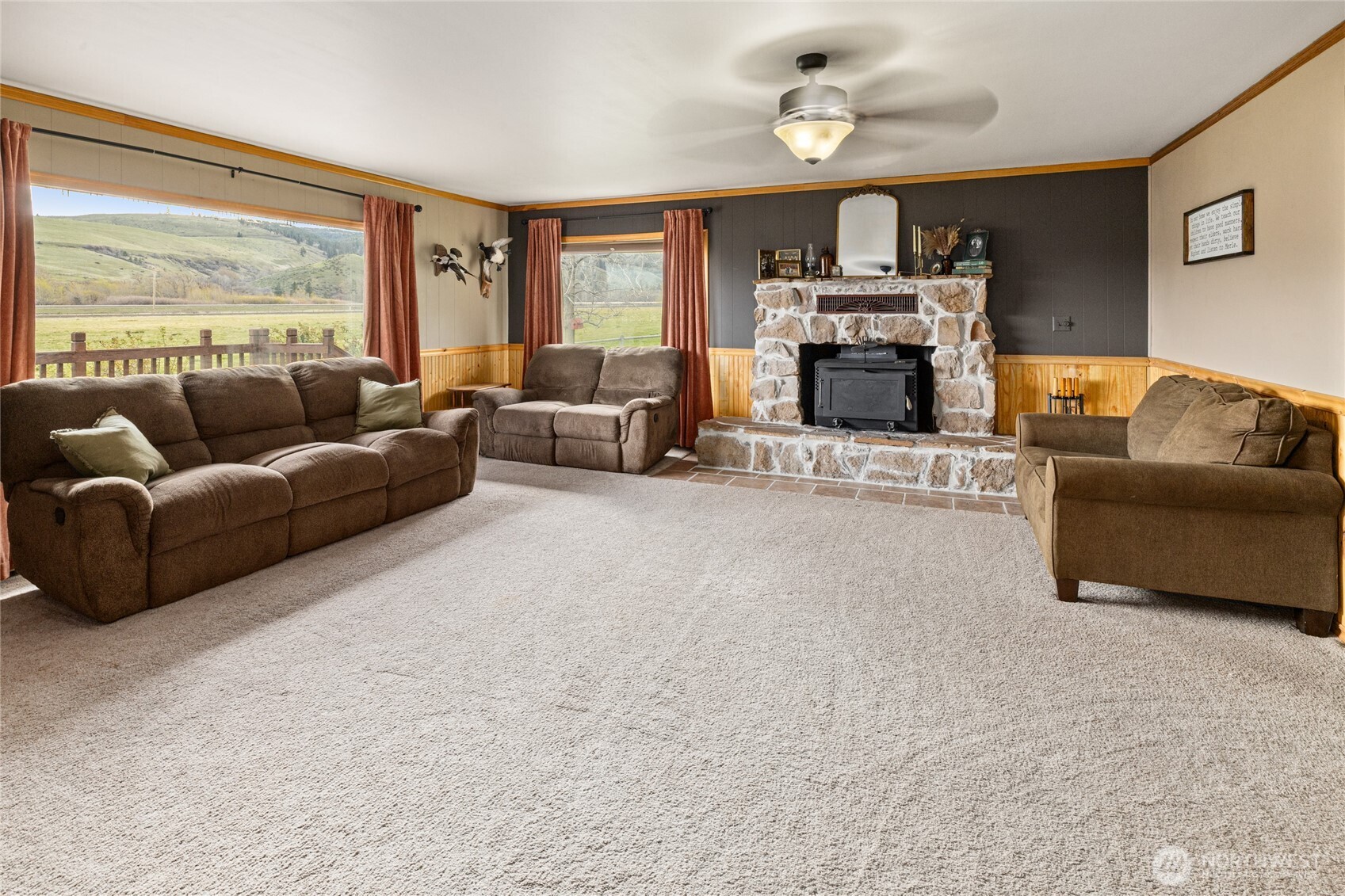 3661 E Taneum Road , Thorp, WA 98946