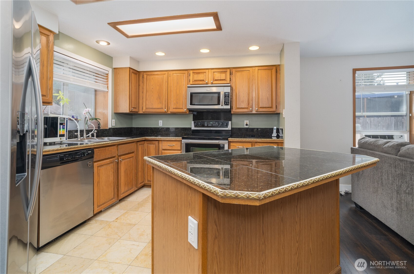 9219 5th Court SE, Olympia, WA 98513