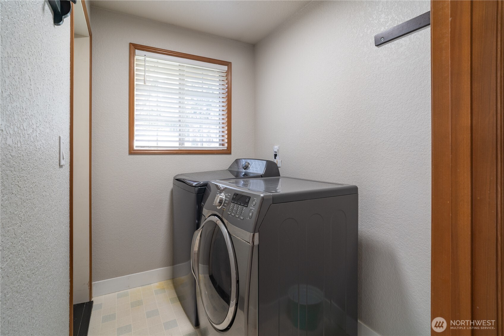 9219 5th Court SE, Olympia, WA 98513
