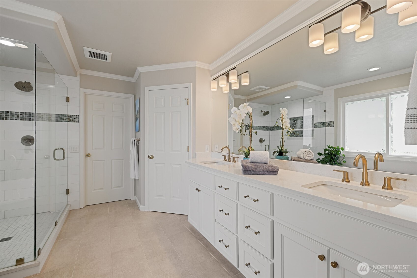 12118 198th Avenue NE, Woodinville, WA 98077