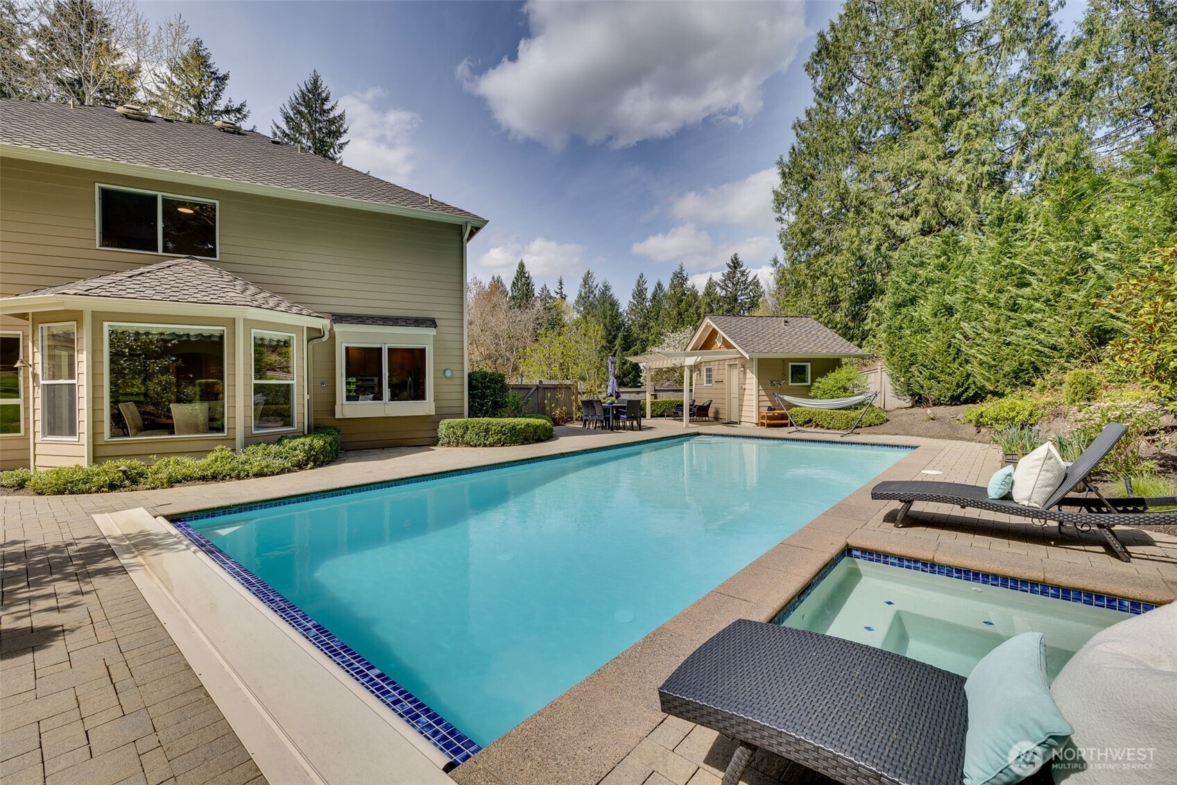 12118 198th Avenue NE, Woodinville, WA 98077