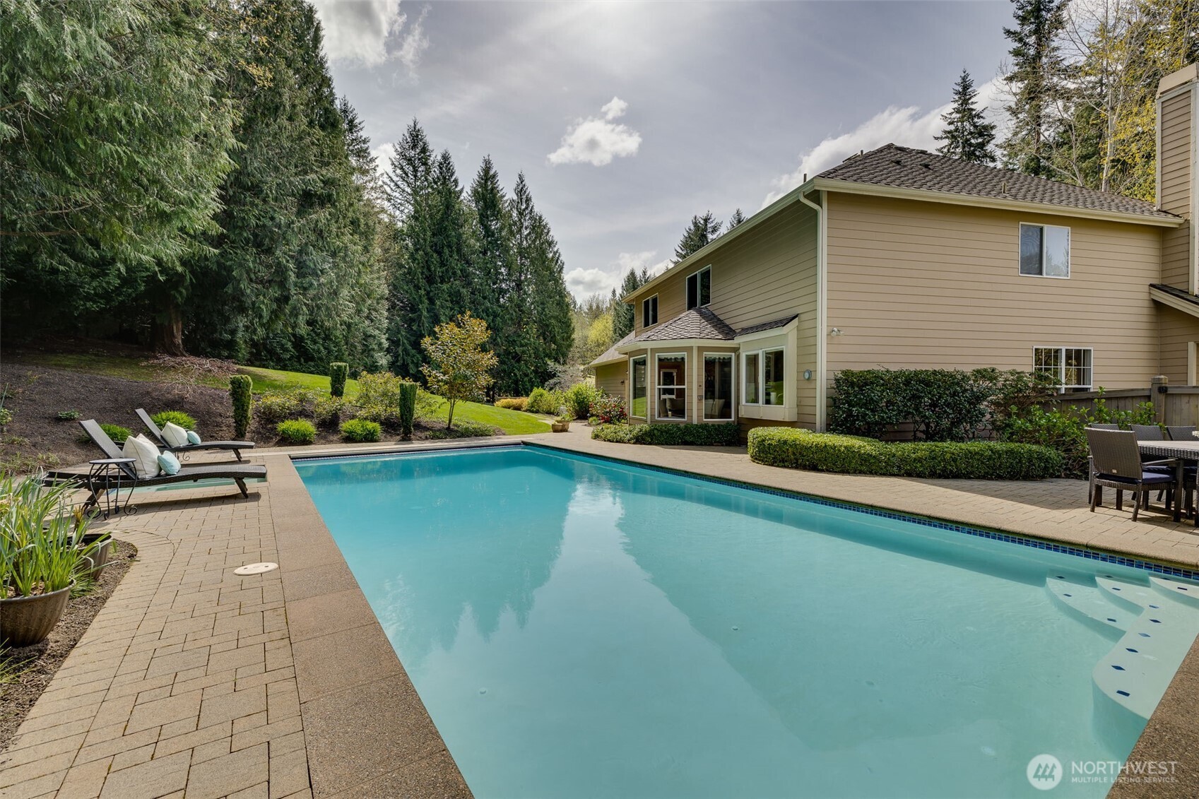 12118 198th Avenue NE, Woodinville, WA 98077