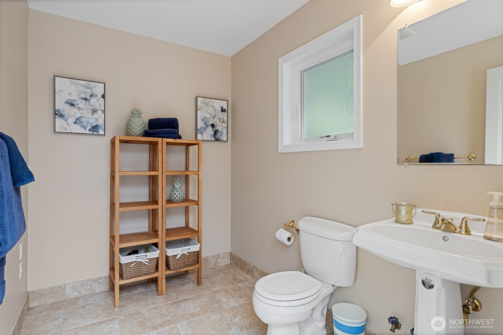 12118 198th Avenue NE, Woodinville, WA 98077