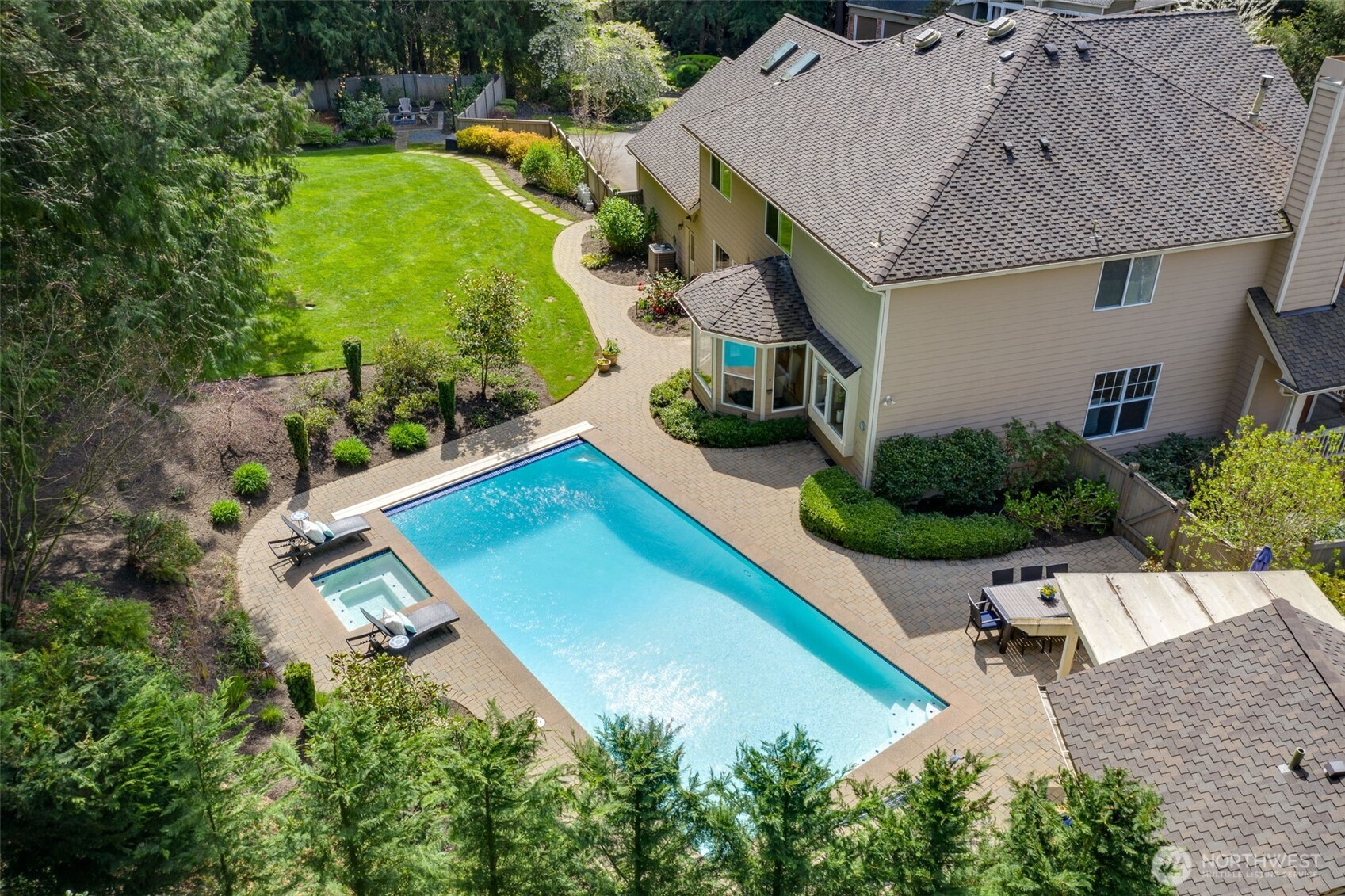 12118 198th Avenue NE, Woodinville, WA 98077