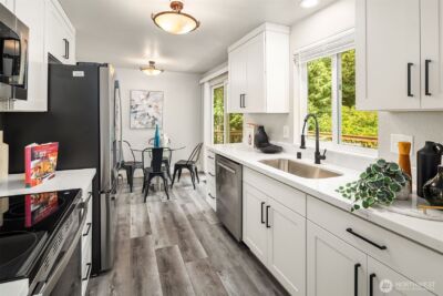 3828 NE 110th , Seattle, WA 98125 - Photo 9