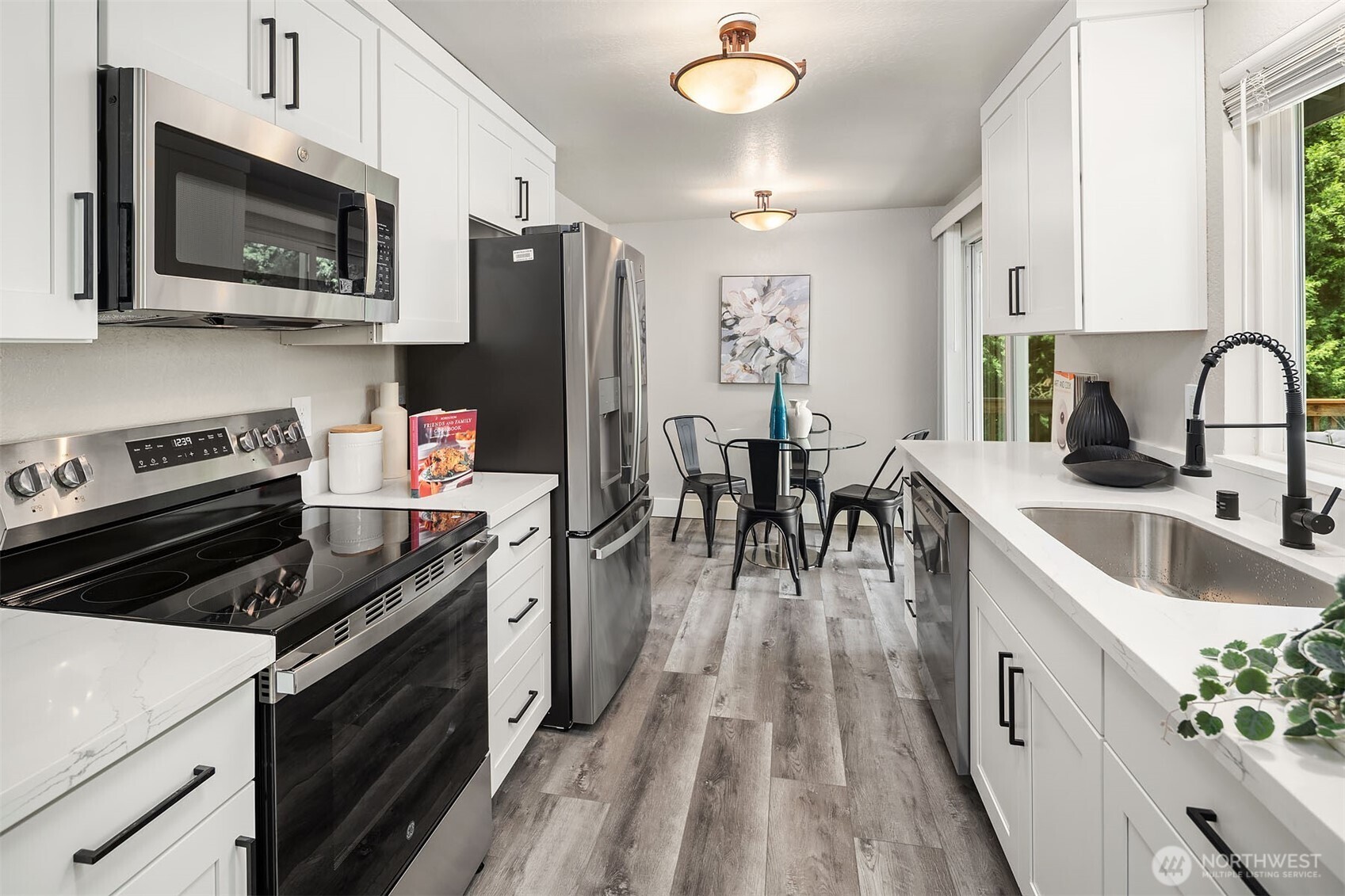 3828 NE 110th , Seattle, WA 98125