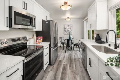 3828 NE 110th , Seattle, WA 98125 - Photo 10