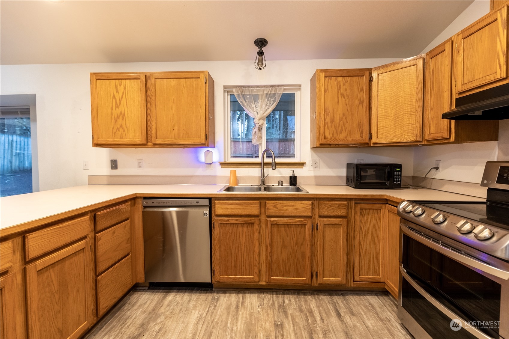 21715 E Terra Lane SE, Yelm, WA 98597