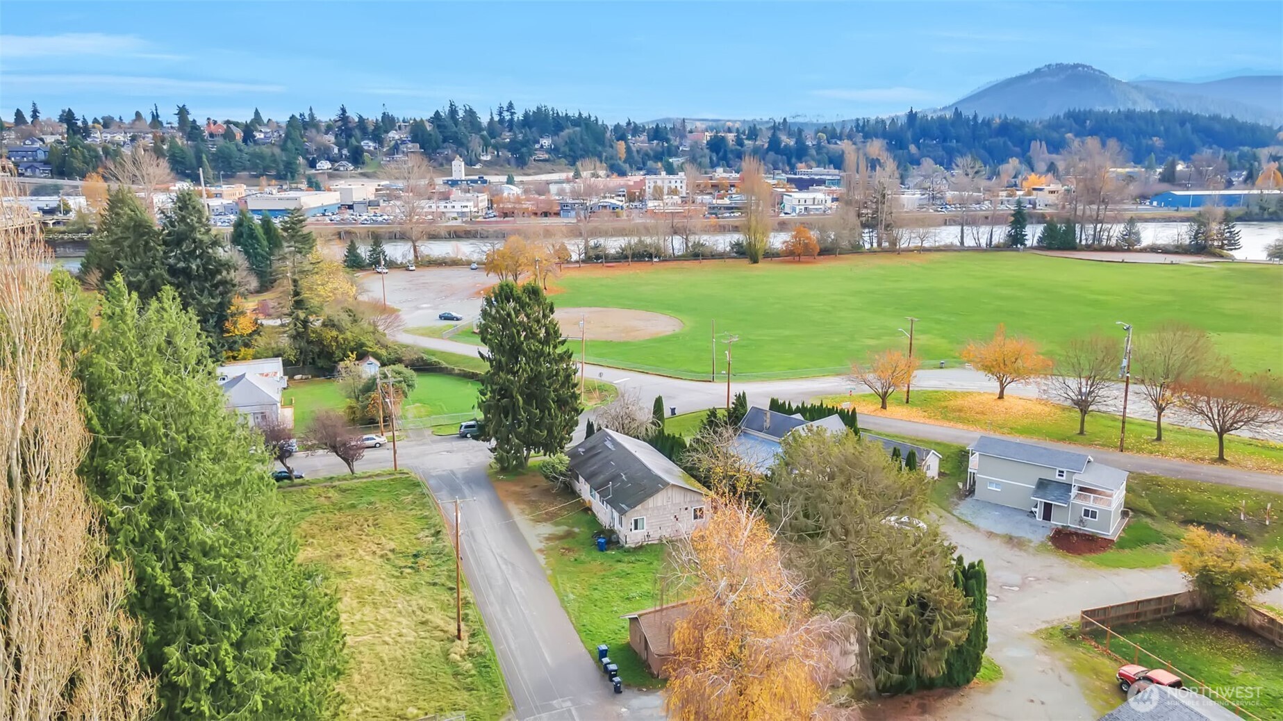 303 S Baker Street , Mount Vernon, WA 98273