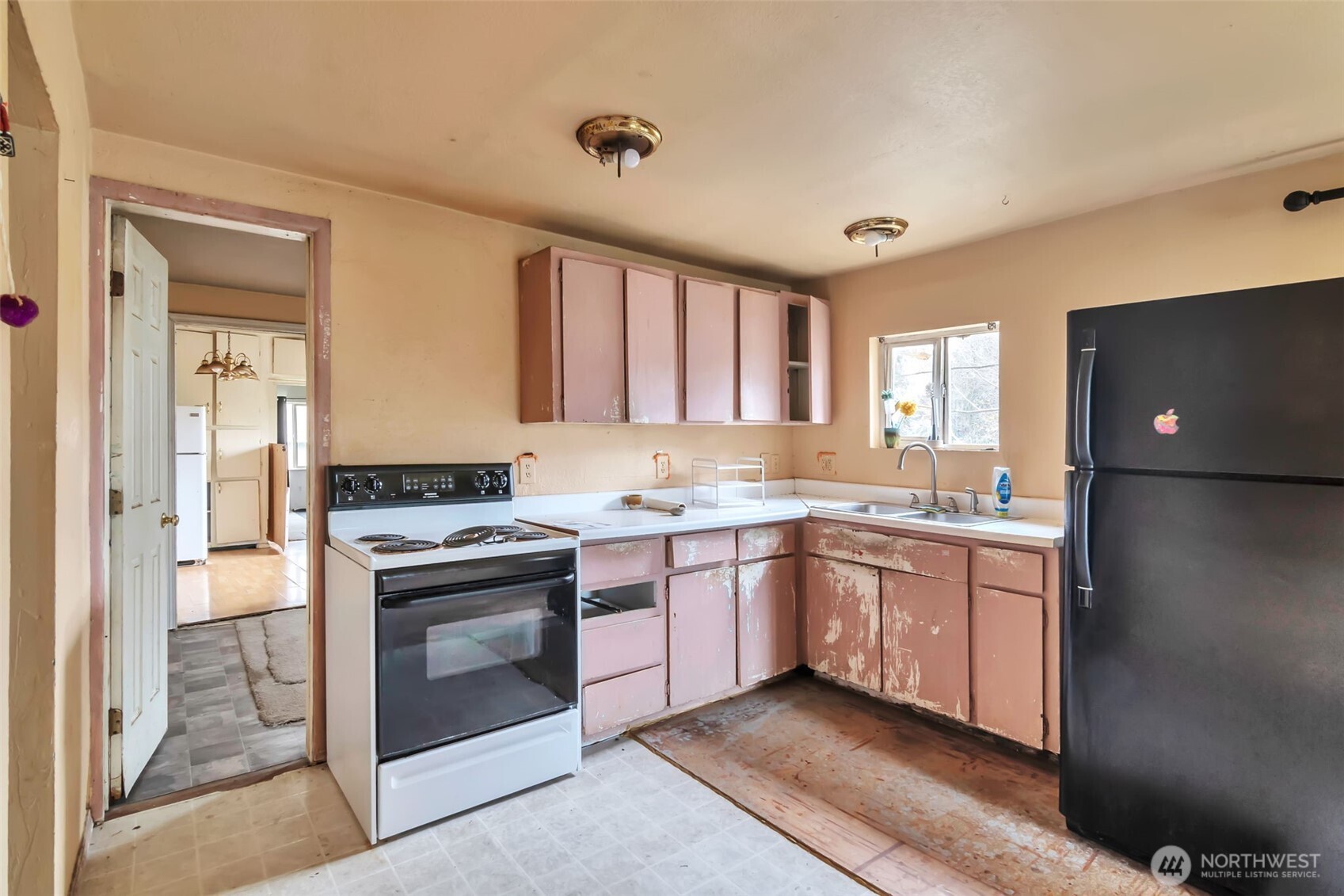 303 S Baker Street , Mount Vernon, WA 98273