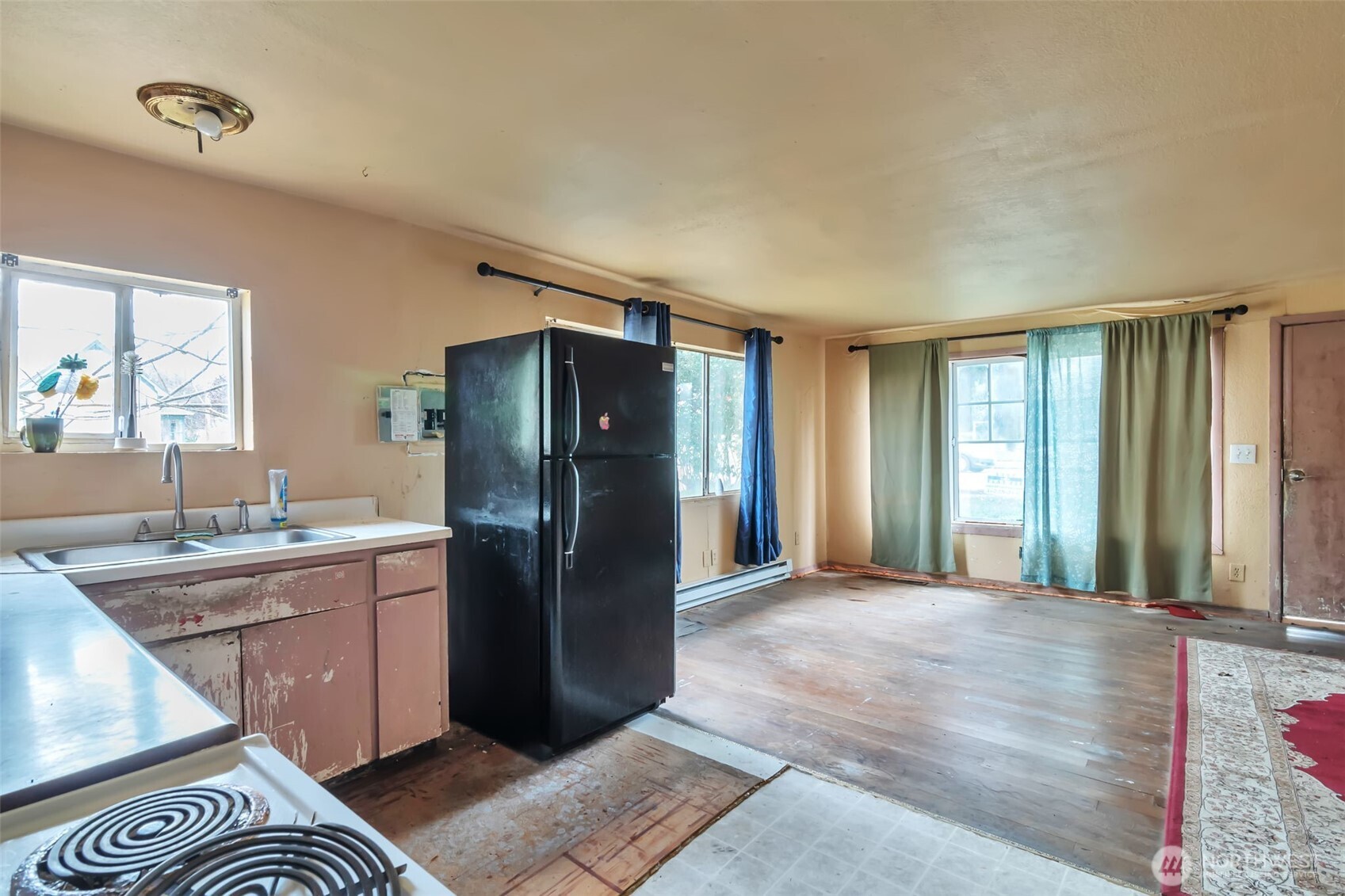 303 S Baker Street , Mount Vernon, WA 98273