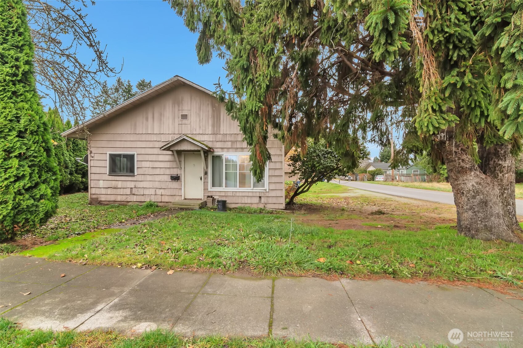 303 S Baker Street , Mount Vernon, WA 98273