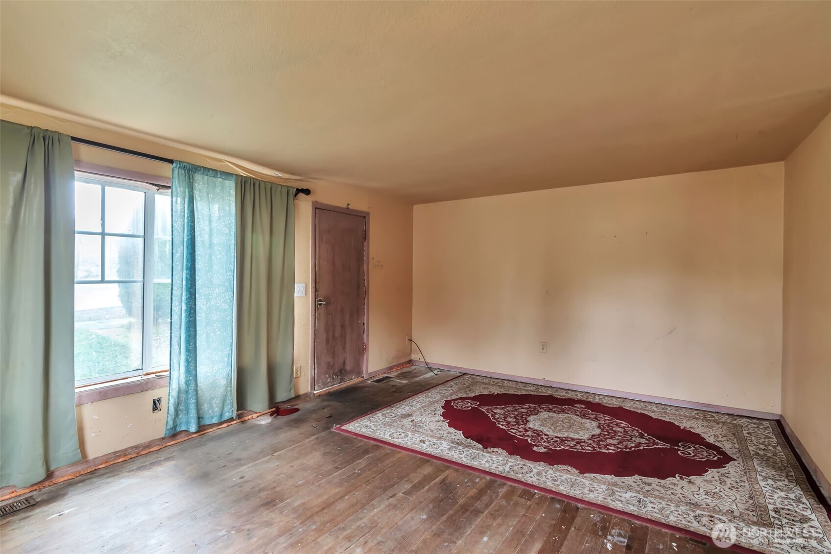 303 S Baker Street , Mount Vernon, WA 98273