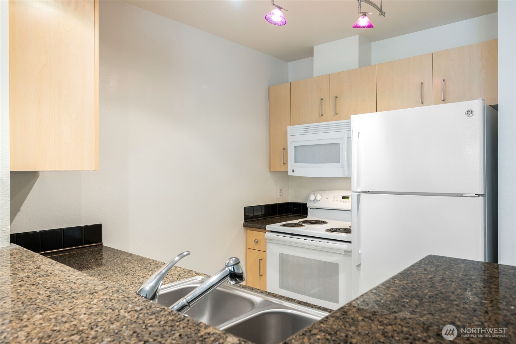 108 5th Avenue S #720, Seattle, WA 98104