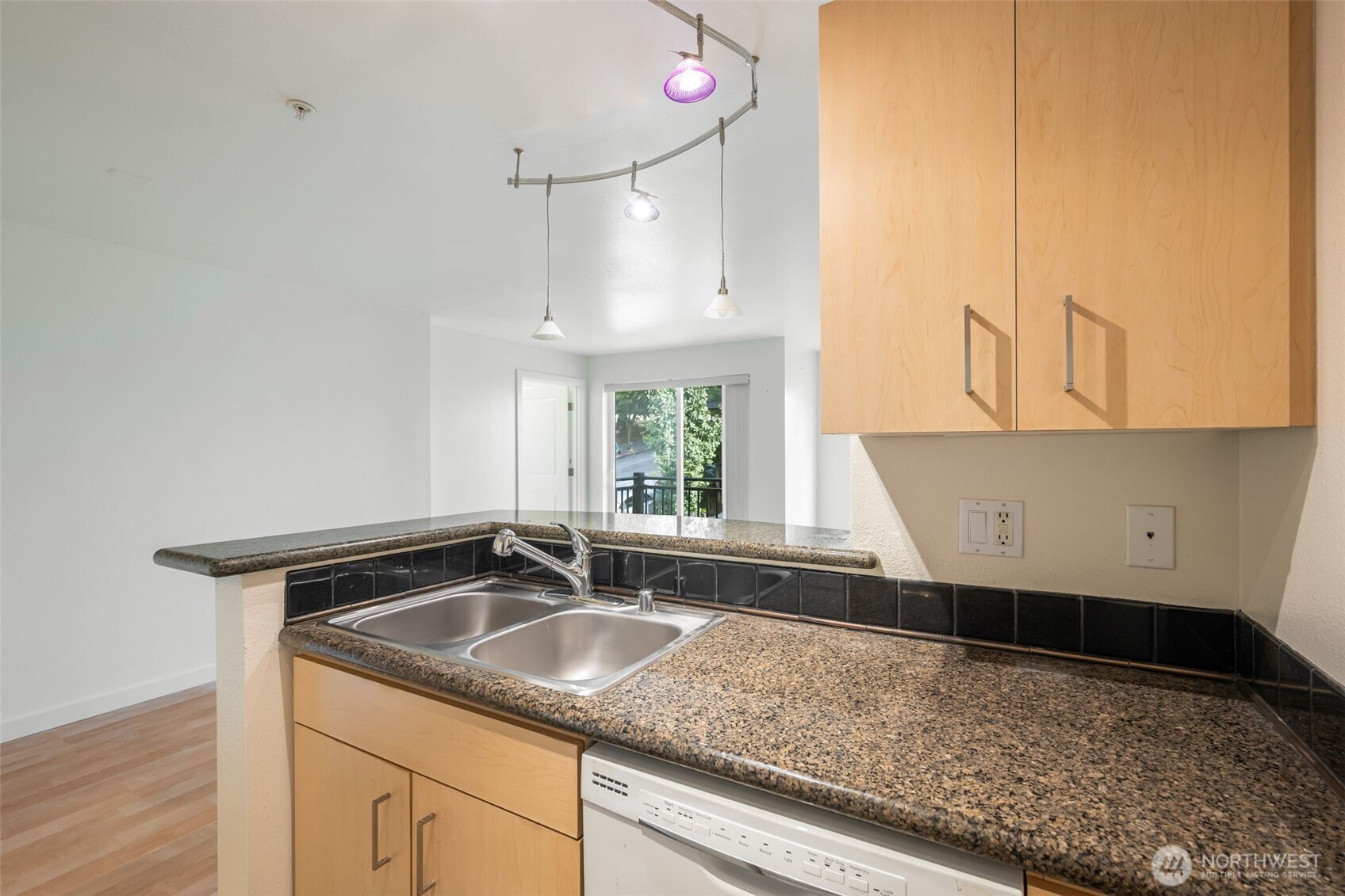 108 5th Avenue S #720, Seattle, WA 98104