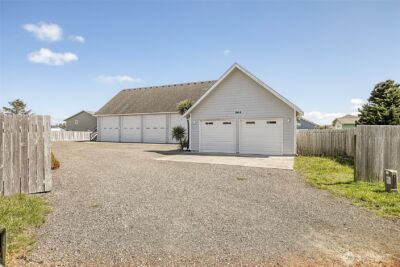 964 Attu Court SW, Ocean Shores, WA 98569 - Photo 2