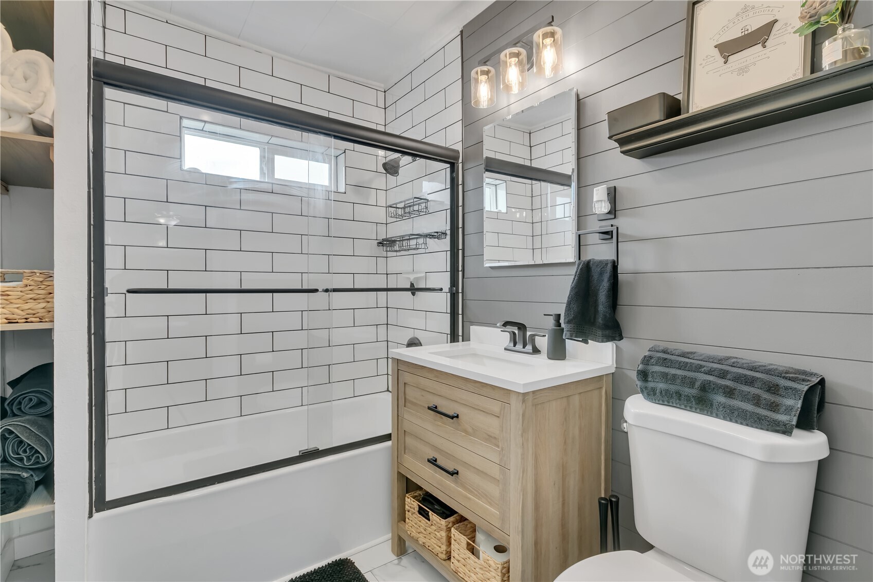 257 N Edith Street , Buckley, WA 98321