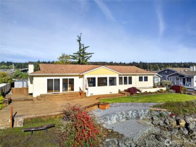 811 Shoshone Dr , La Conner, WA 98257 - Photo 1