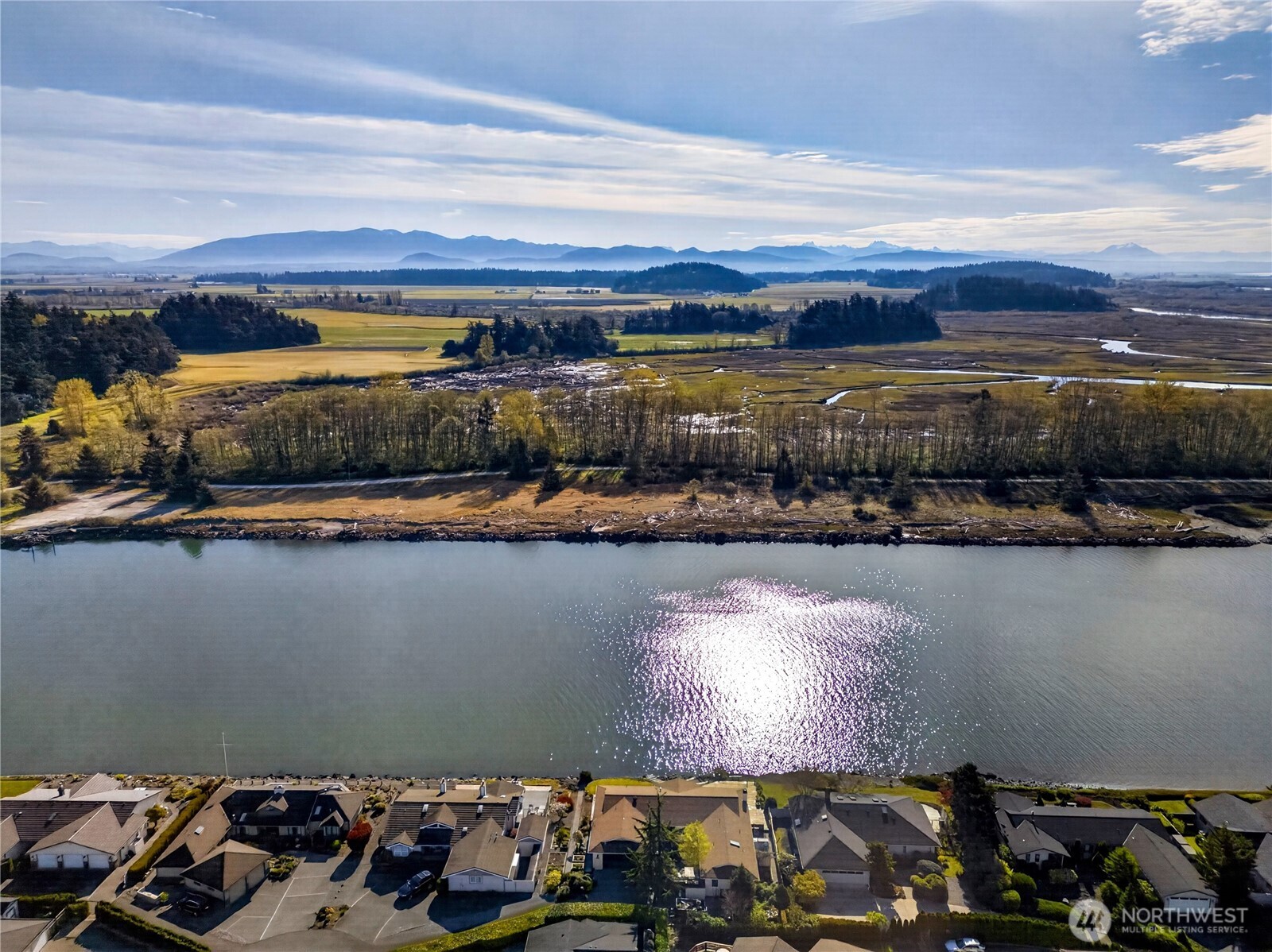 811 Shoshone Dr , La Conner, WA 98257