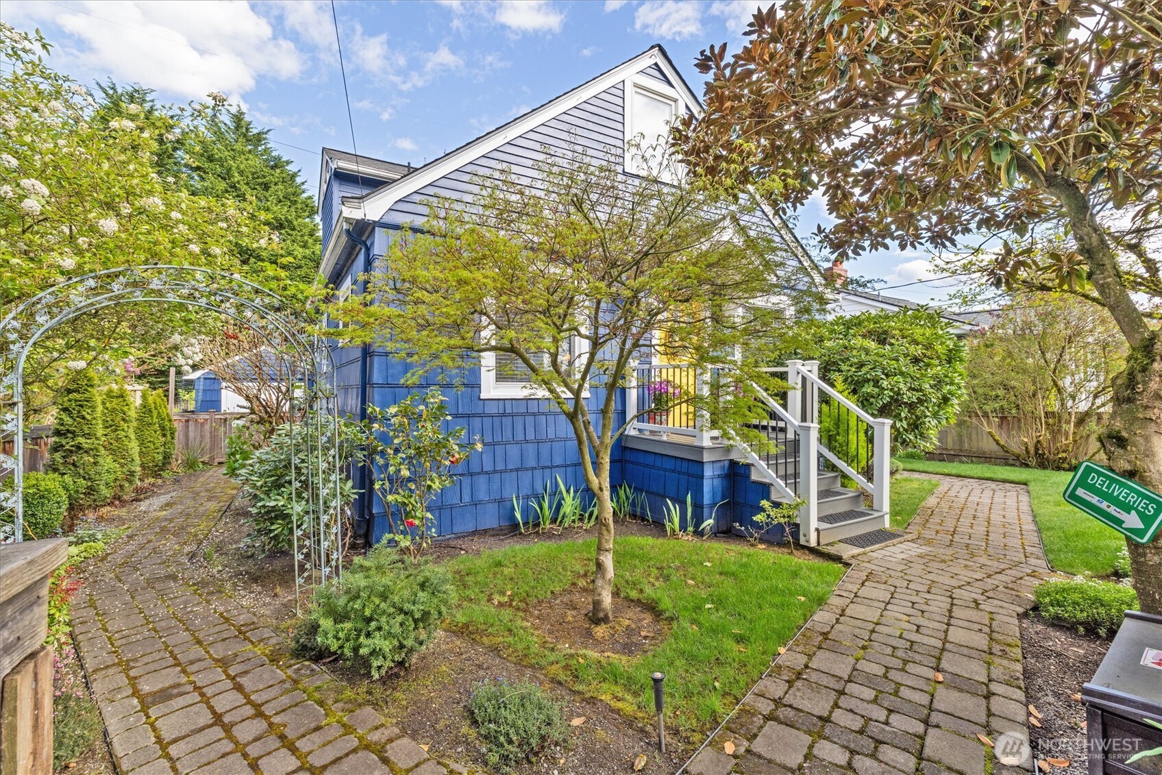 10532 Evanston Avenue N, Seattle, WA 98133