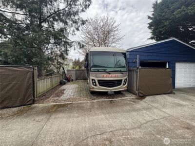 10532 Evanston Avenue N, Seattle, WA 98133 - Photo 36