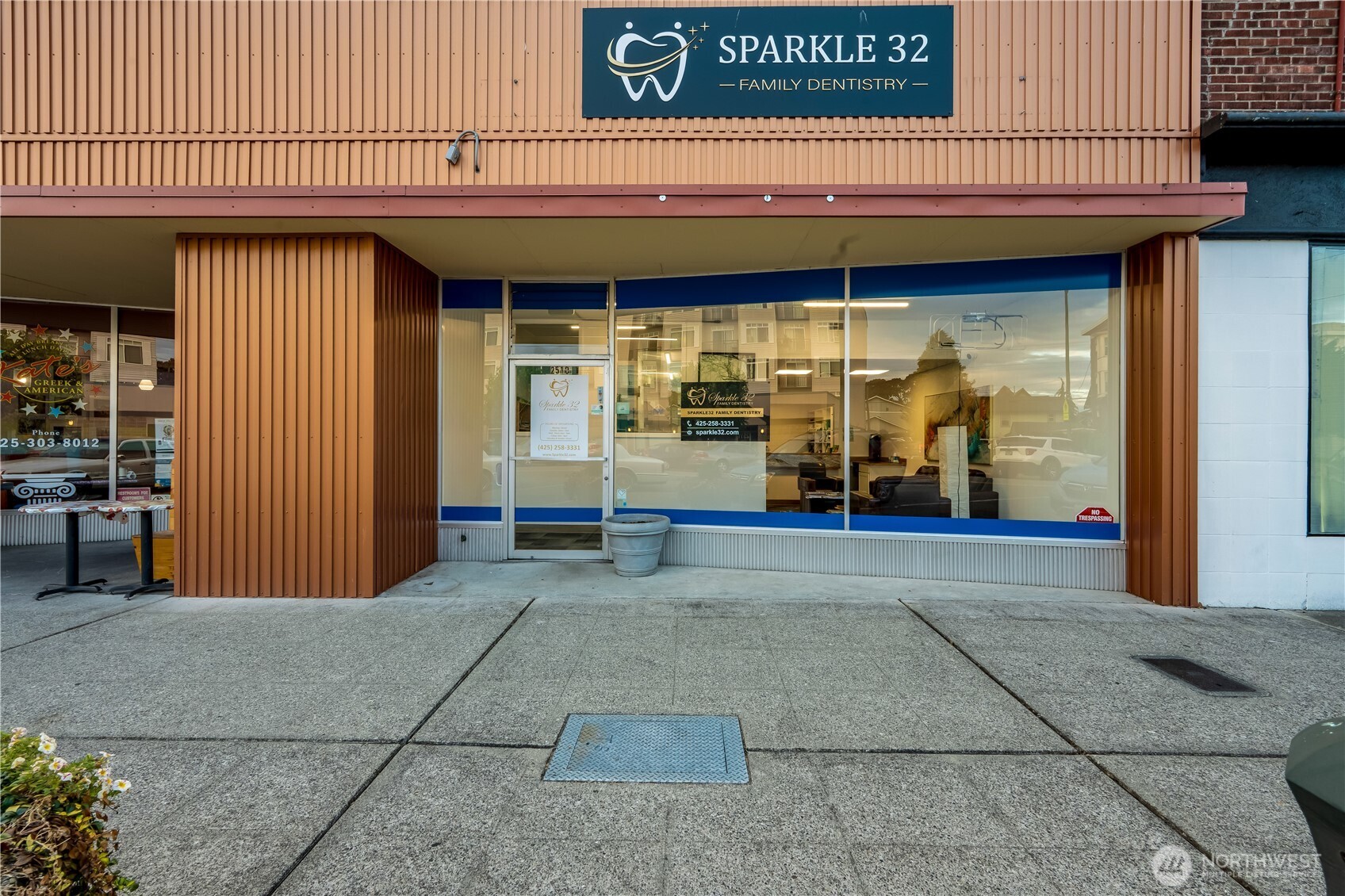 2512 Colby Avenue , Everett, WA 98201
