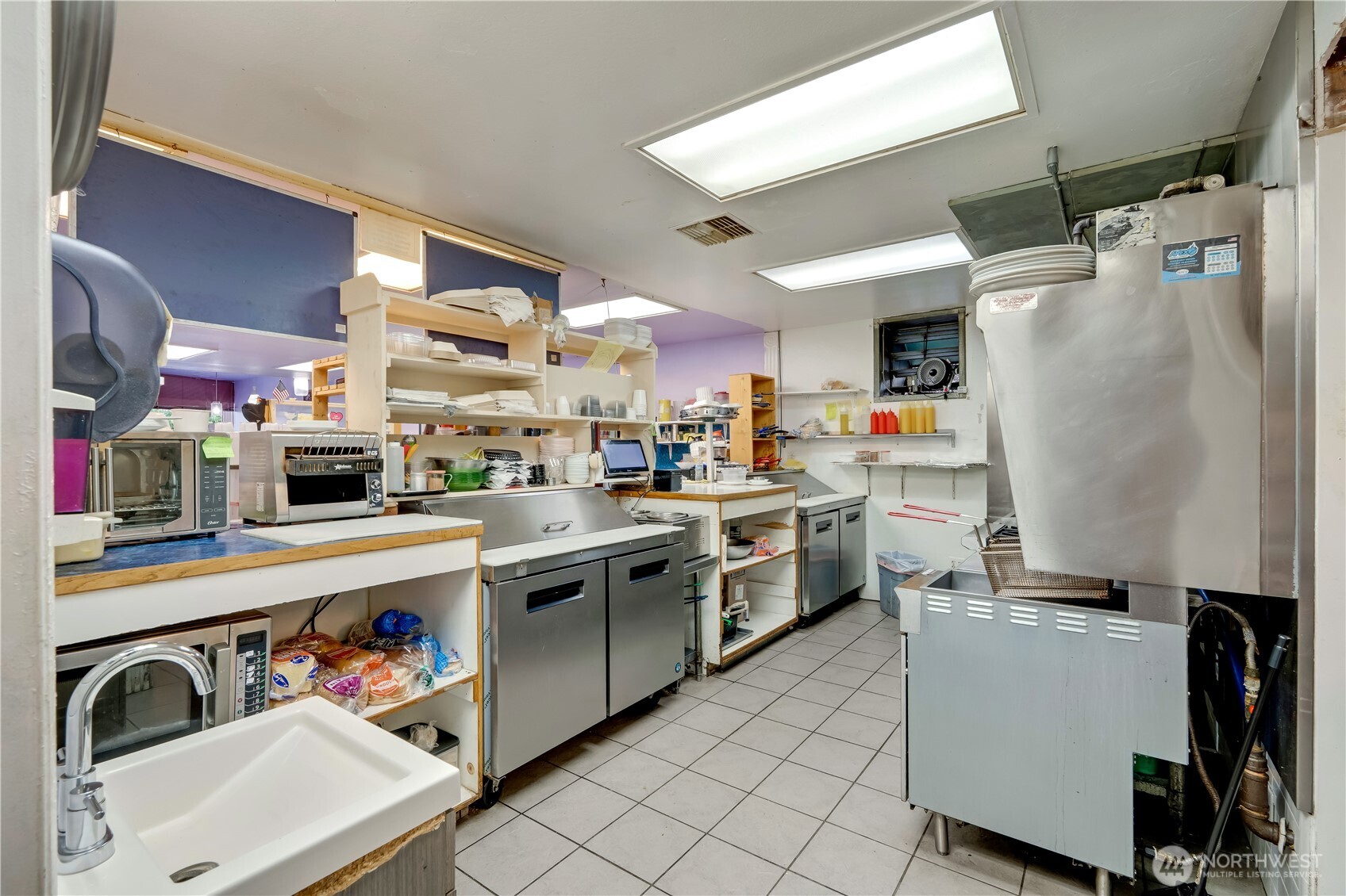 2512 Colby Avenue , Everett, WA 98201