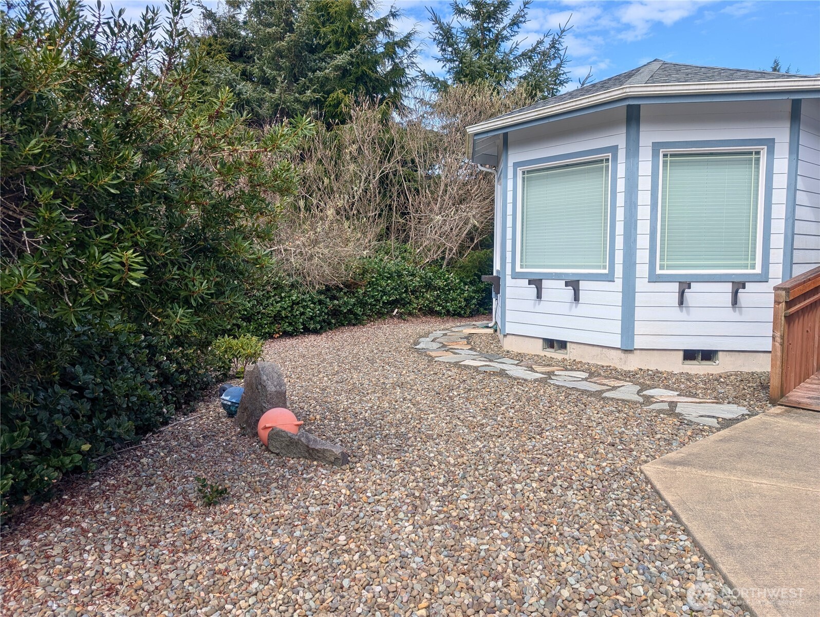 258 N Razor Clam Drive SW, Ocean Shores, WA 98569