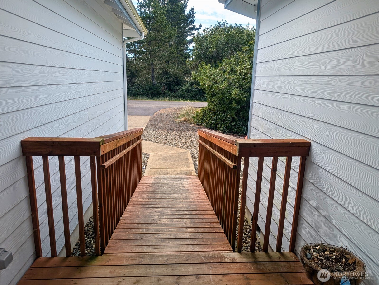 258 N Razor Clam Drive SW, Ocean Shores, WA 98569