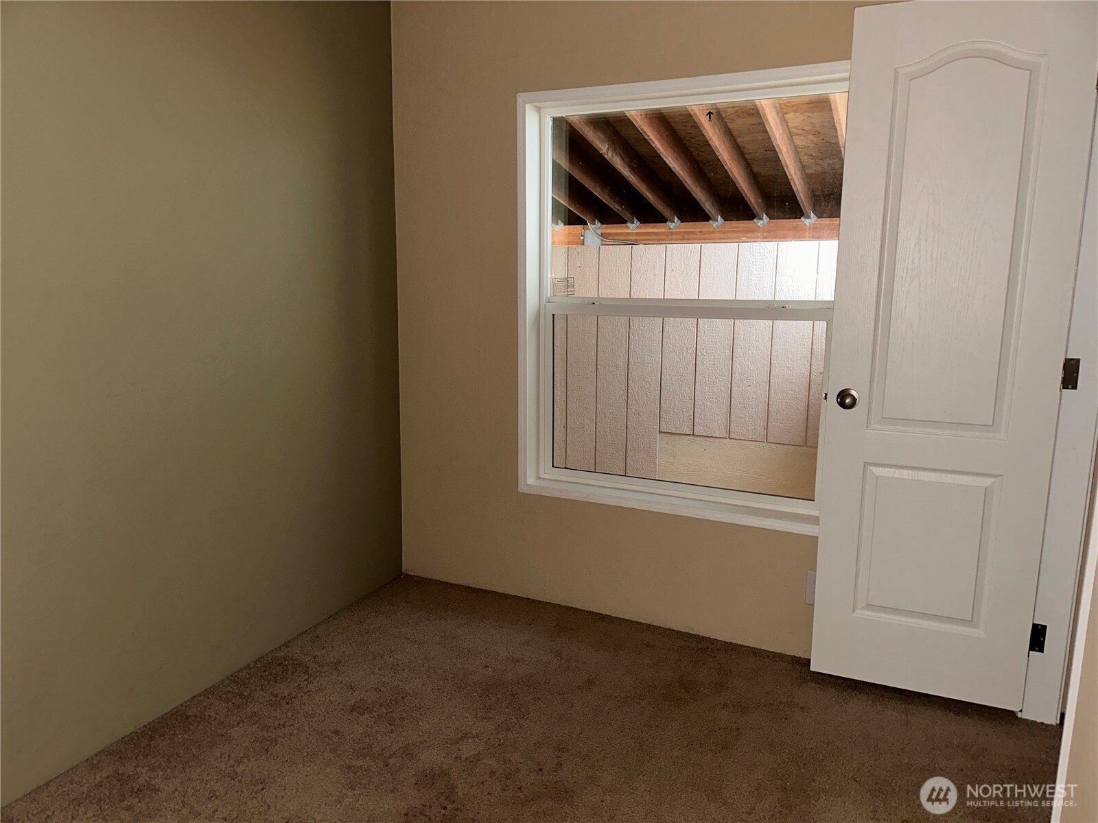 711 S Rain Street NE, Ocean Shores, WA 98569