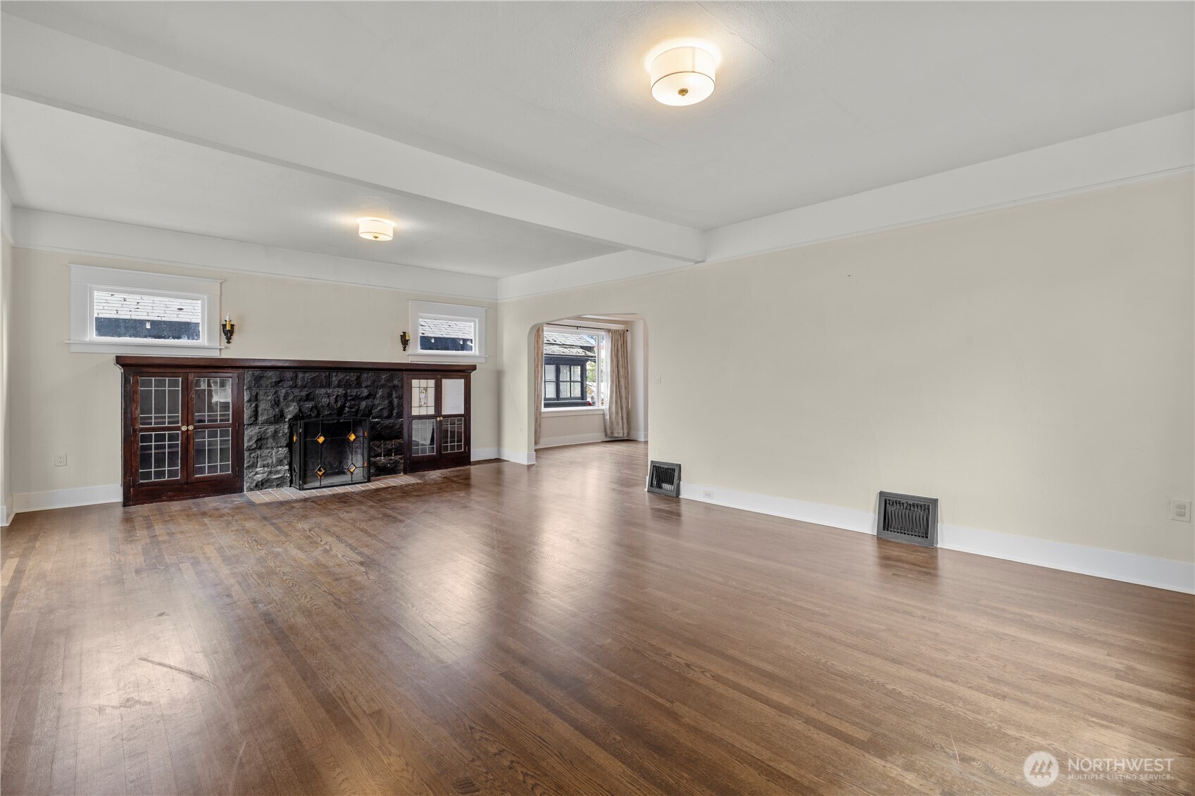 3839 S G Street , Tacoma, WA 98418-9422