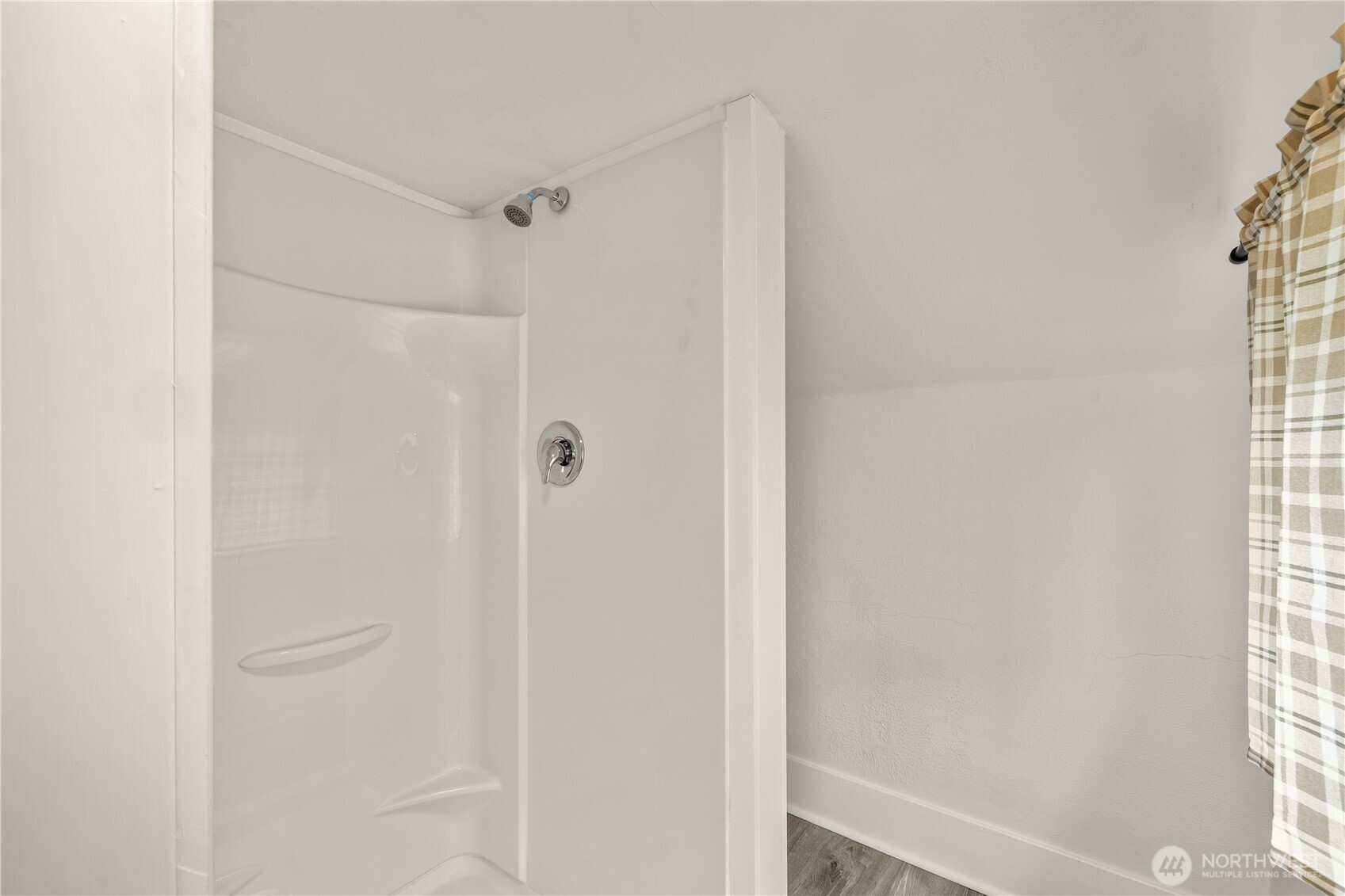 3839 S G Street , Tacoma, WA 98418-9422