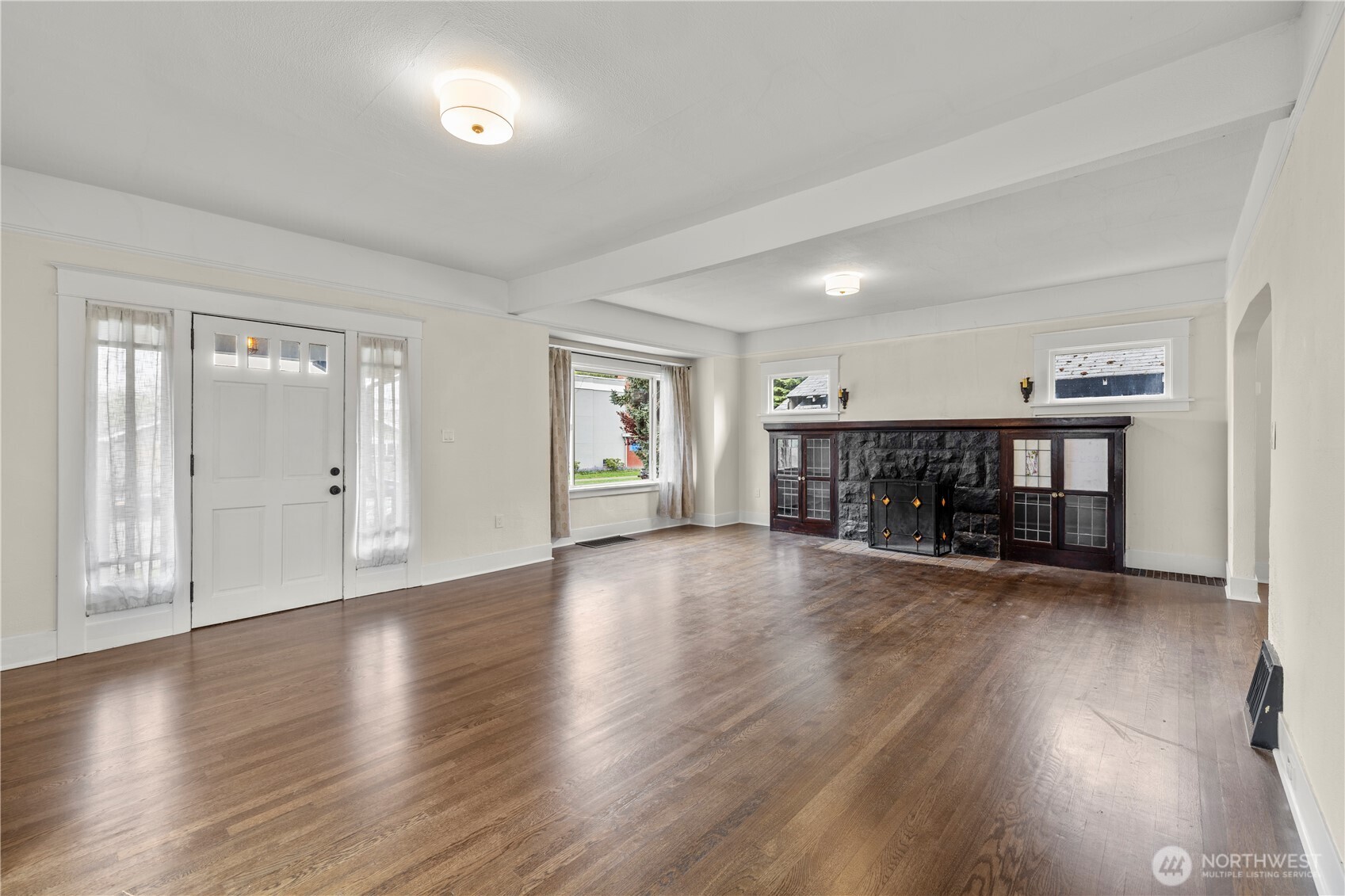 3839 S G Street , Tacoma, WA 98418-9422