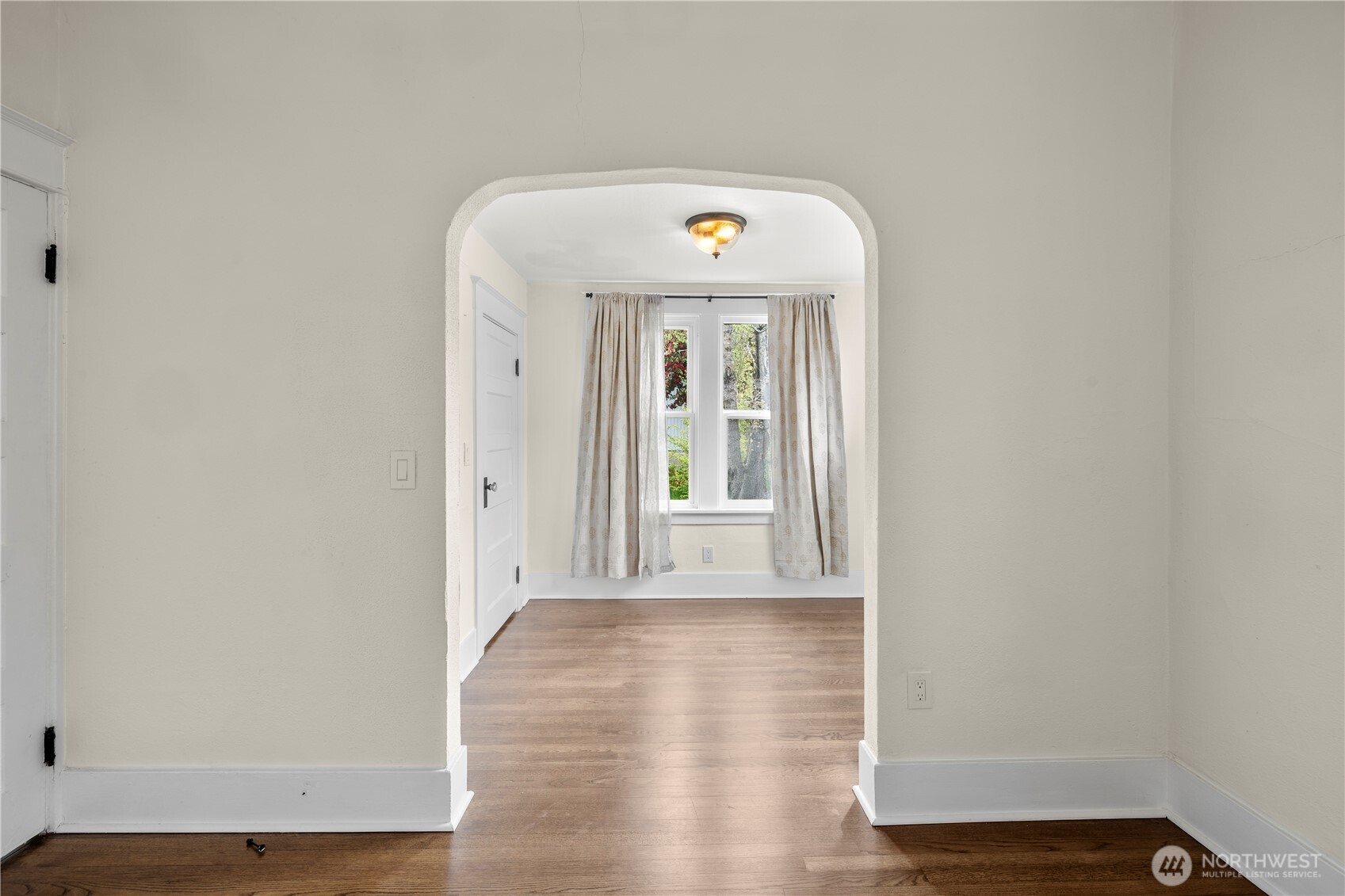 3839 S G Street , Tacoma, WA 98418-9422