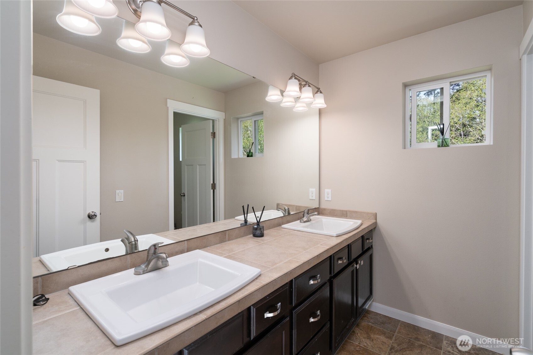 5547 Timberridge Drive , Mount Vernon, WA 98274