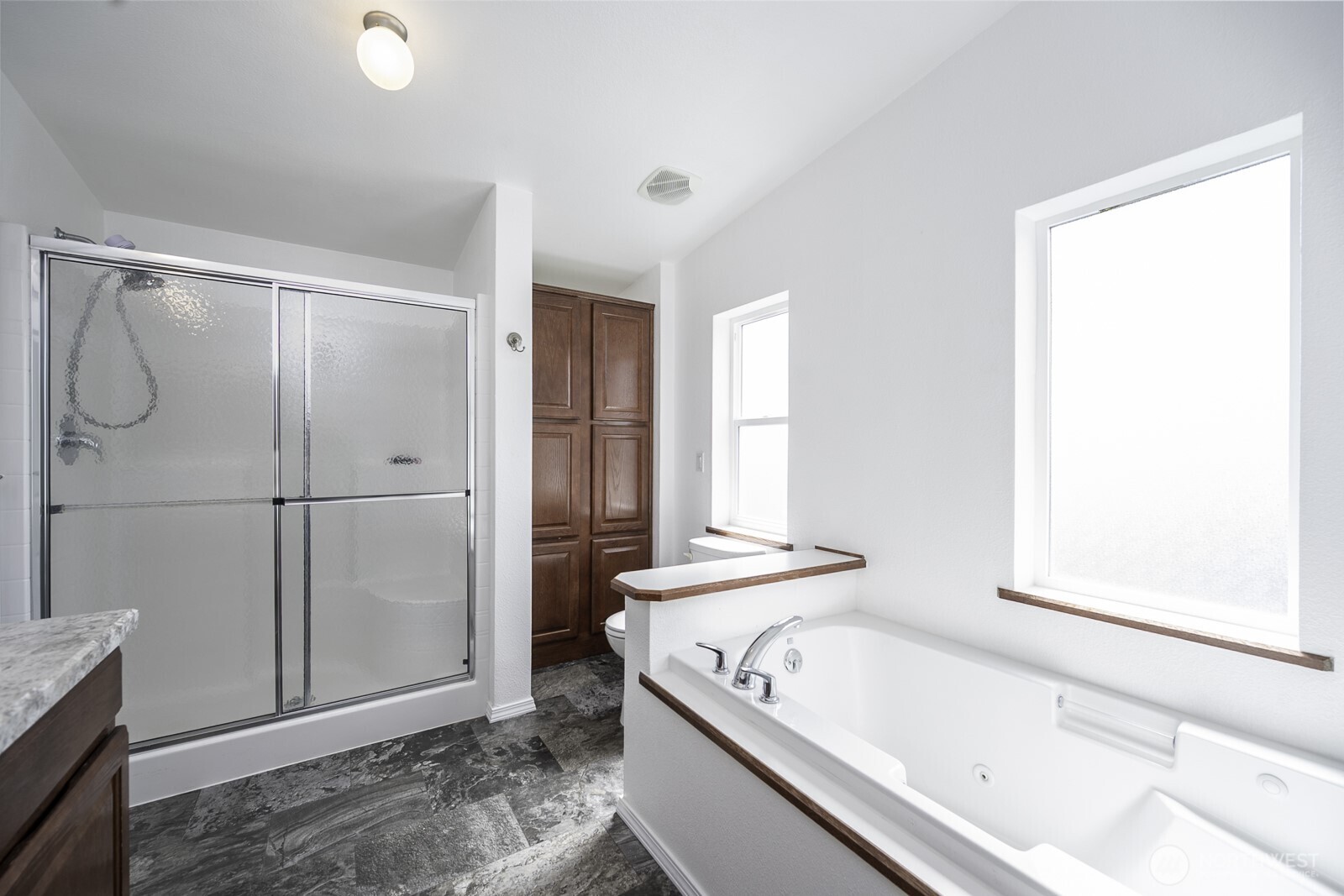 9631 Road H NW, Ephrata, WA 98823