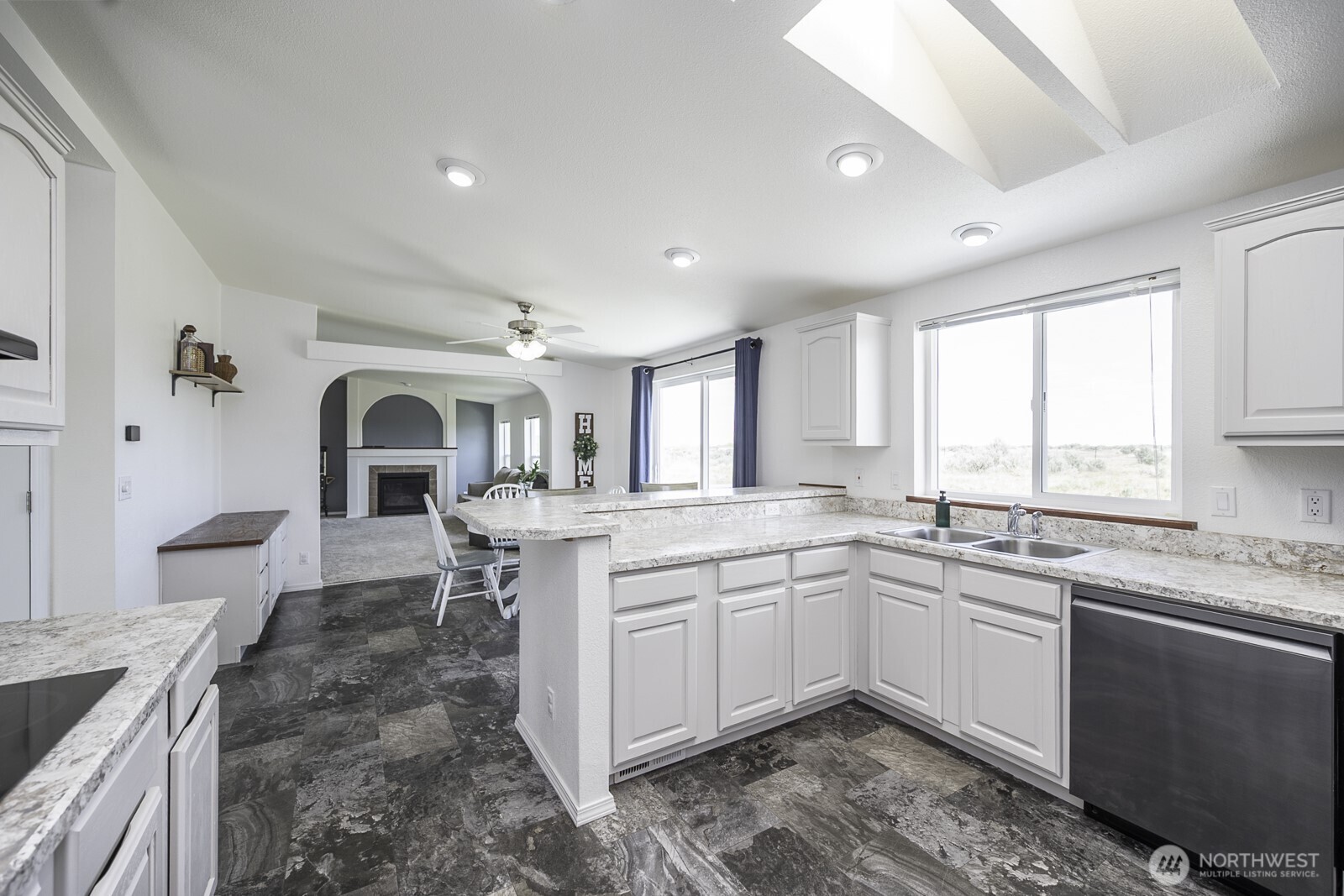 9631 Road H NW, Ephrata, WA 98823