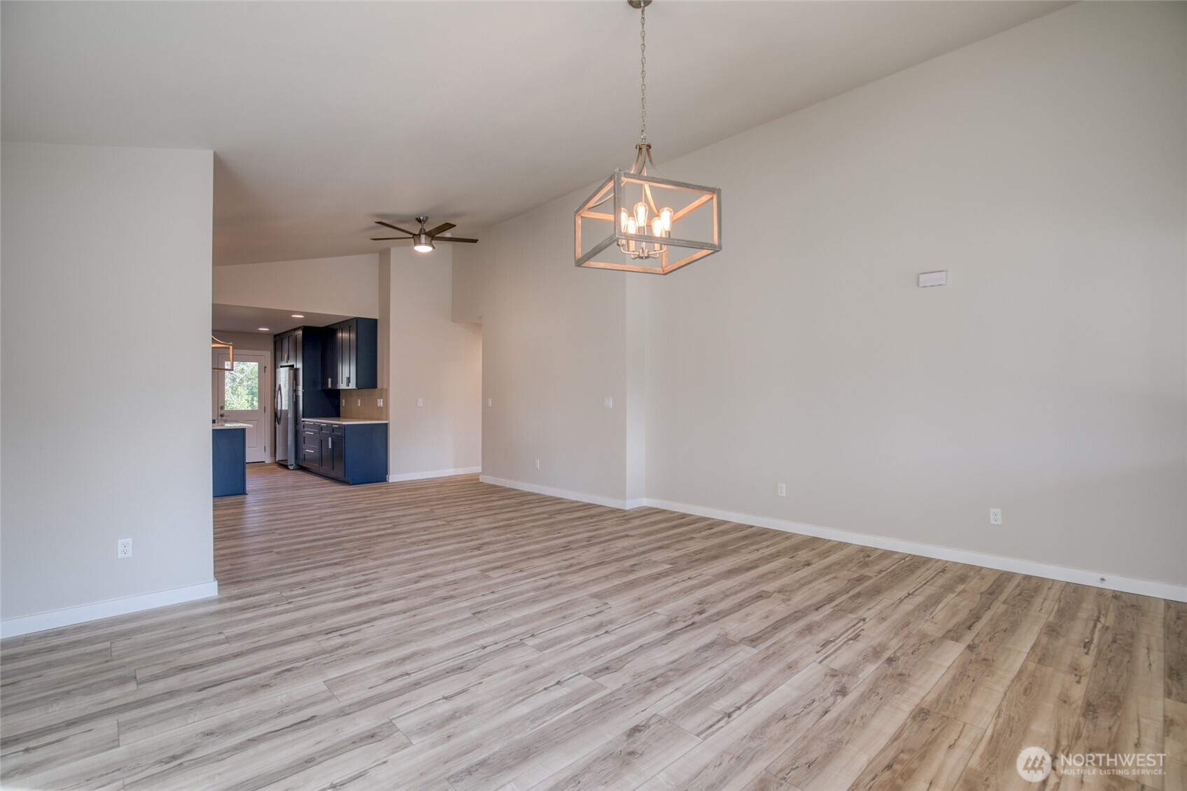 634 Island Circle SE, Ocean Shores, WA 98569