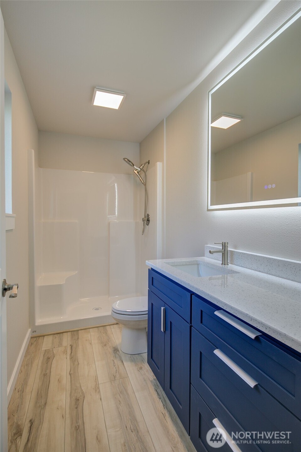 634 Island Circle SE, Ocean Shores, WA 98569