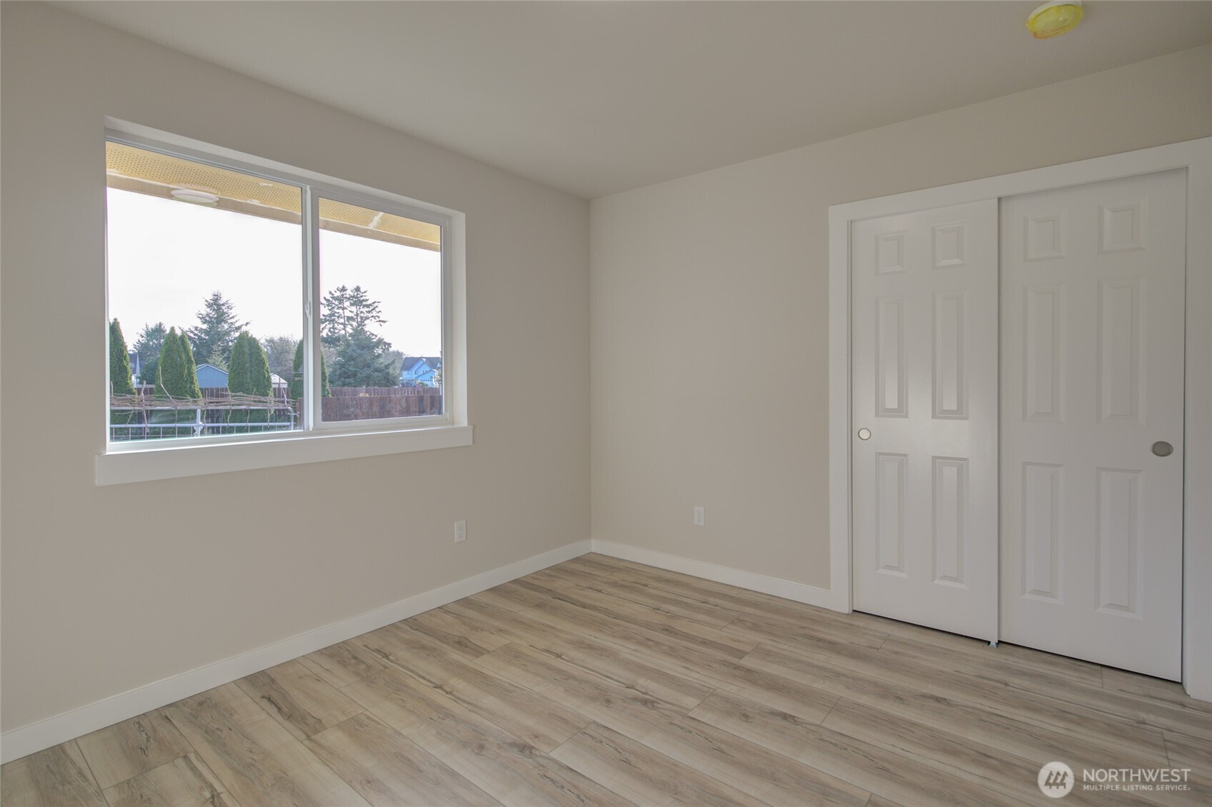 634 Island Circle SE, Ocean Shores, WA 98569