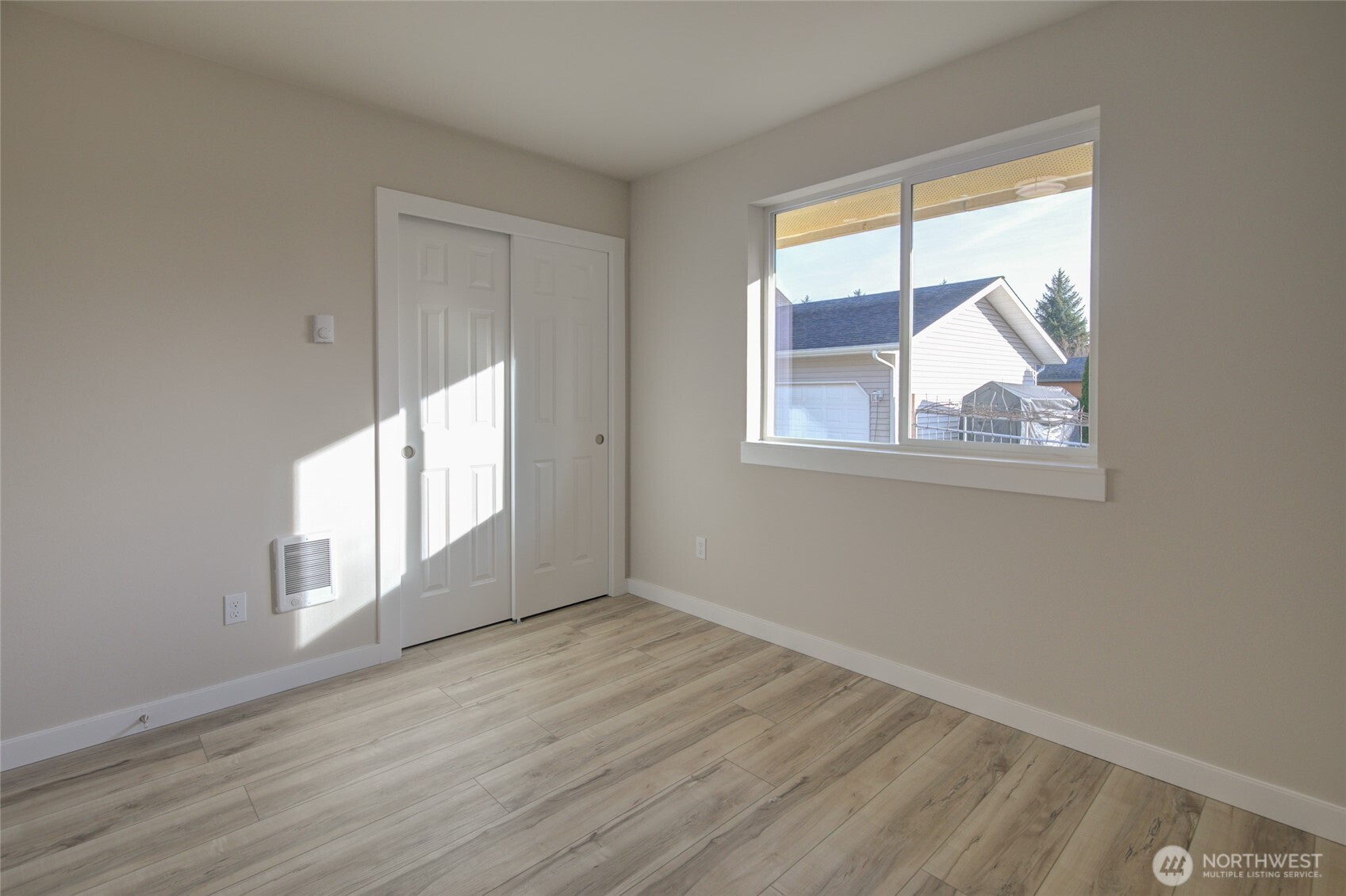 634 Island Circle SE, Ocean Shores, WA 98569