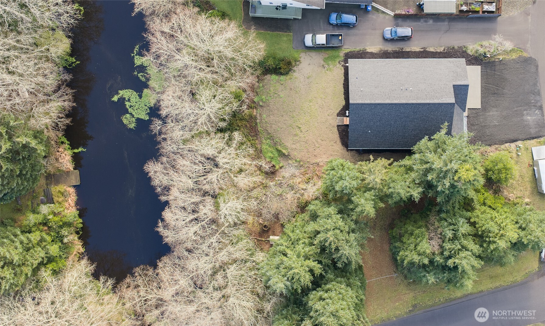 634 Island Circle SE, Ocean Shores, WA 98569